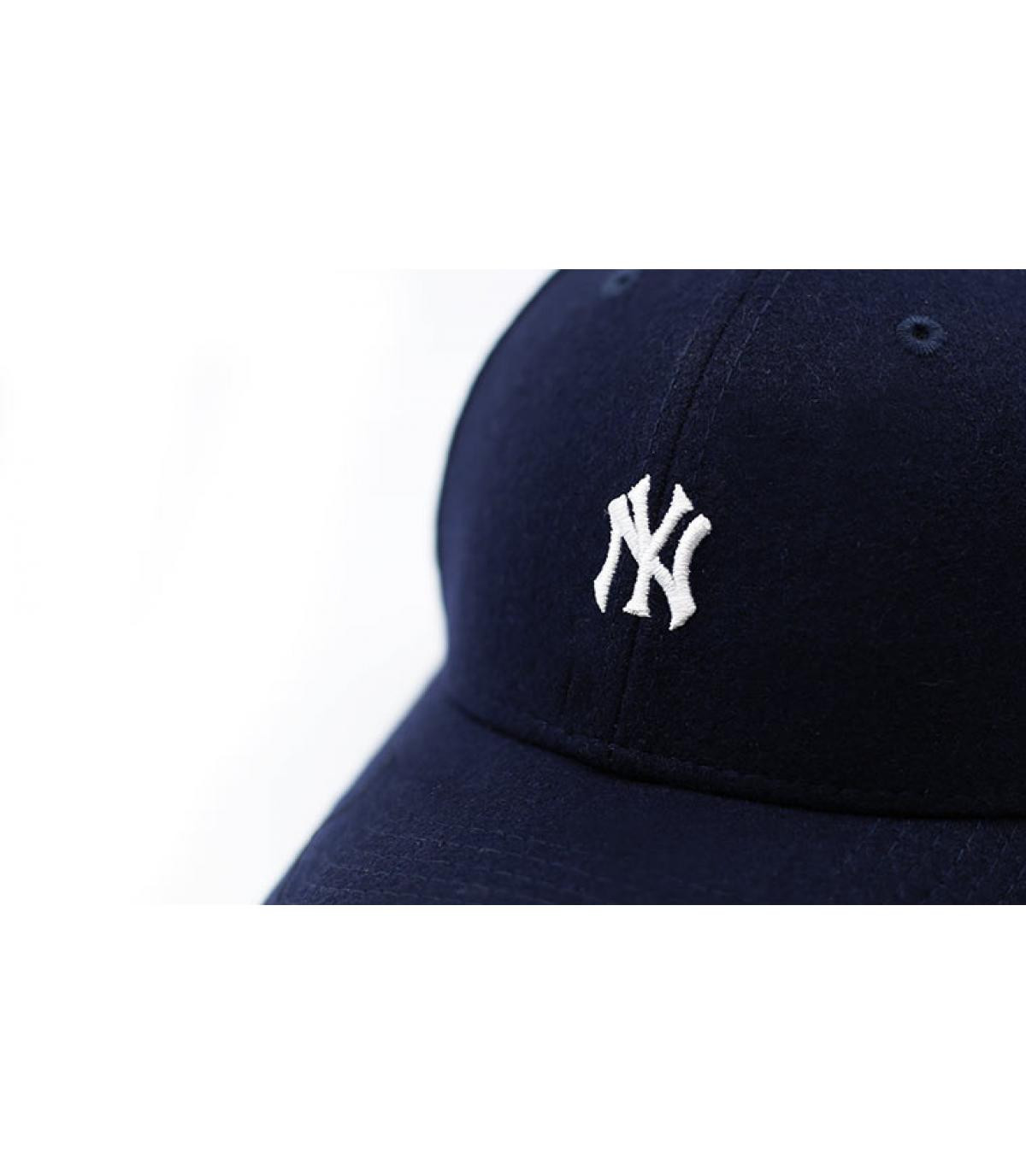 Mini logo navy blue NY cap